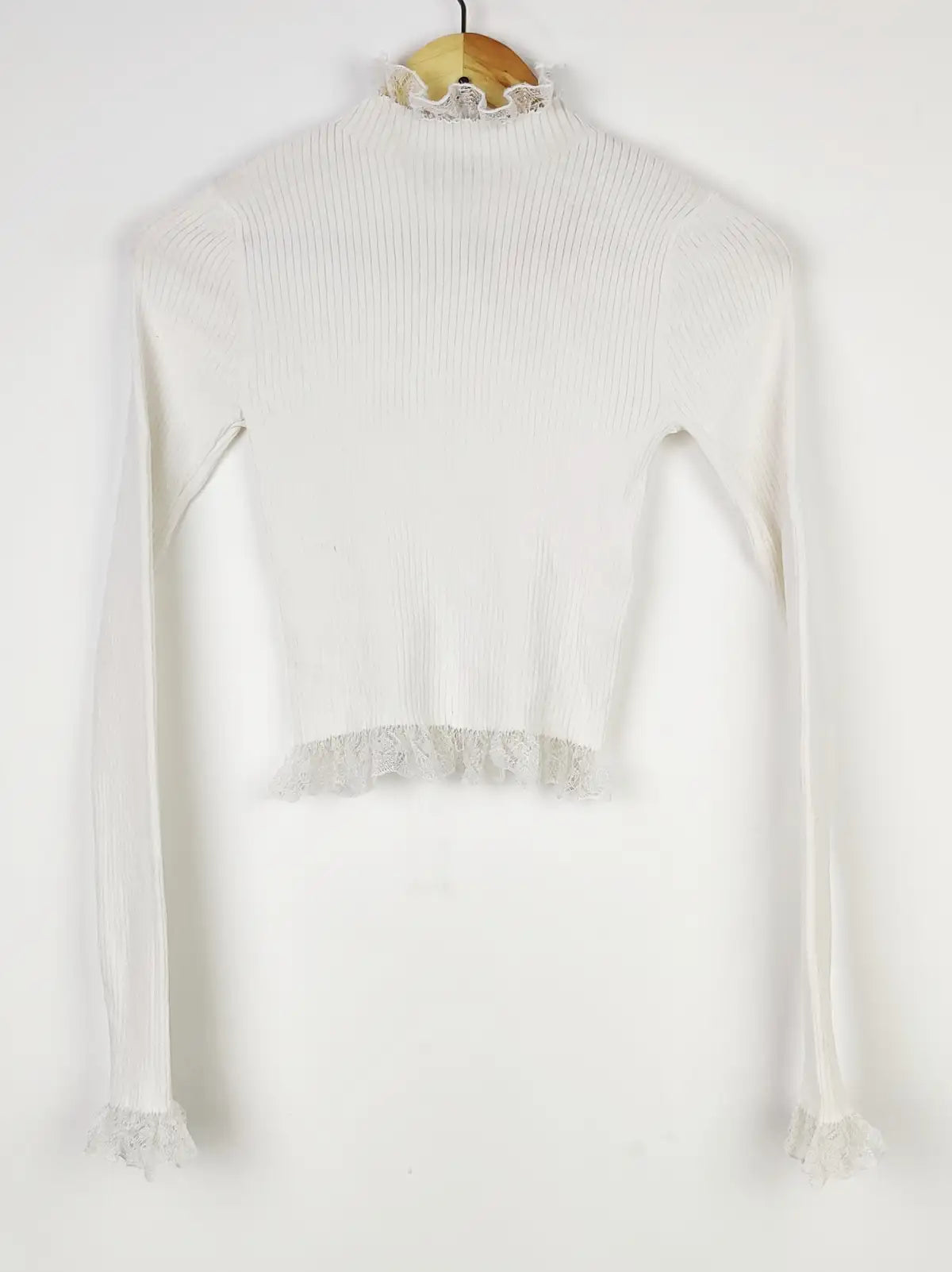 Buy online pre-used pre-loved 100% authentic & Original branded Zara (WCT-2135) available in Pakistan. Top international brands avilable.