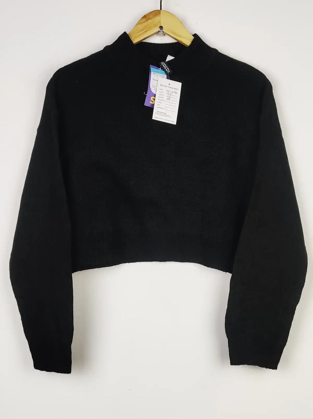 Buy online pre-used pre-loved 100% authentic & Original branded H&M (WCT-2155) available in Pakistan. Top international brands avilable.