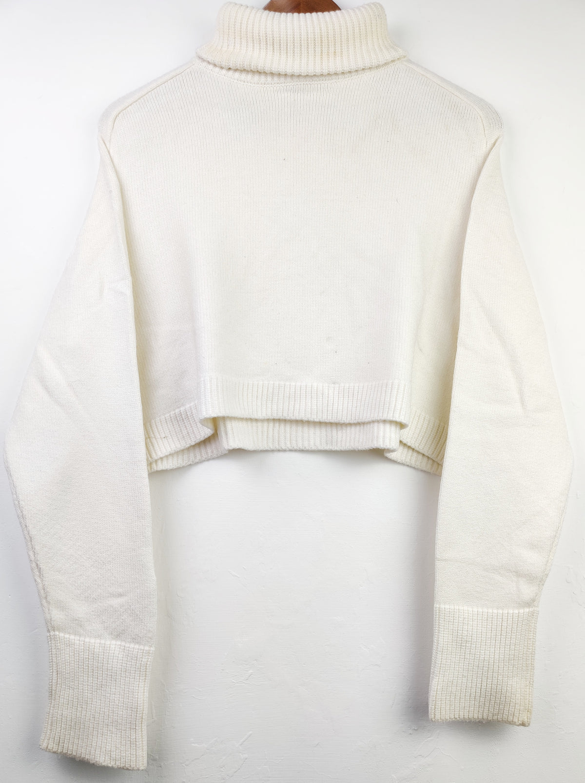 Buy online pre-used pre-loved 100% authentic & Original branded Zara (WCT-220) available in Pakistan. Top international brands avilable.