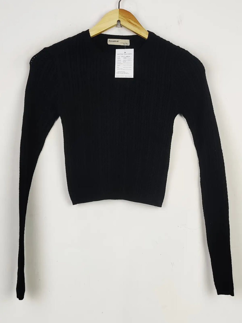 Buy online pre-used pre-loved 100% authentic & Original branded Pull&Bear (WCT-2420) available in Pakistan. Top international brands avilable.