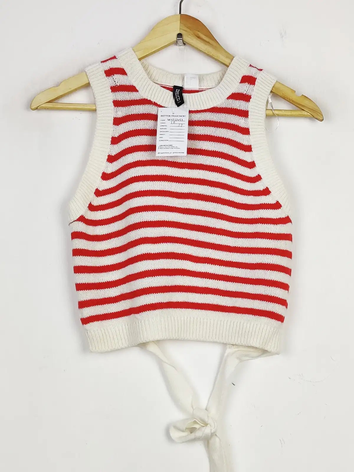 Buy online pre-used pre-loved 100% authentic & Original branded H&M (WCT-2453) available in Pakistan. Top international brands avilable.