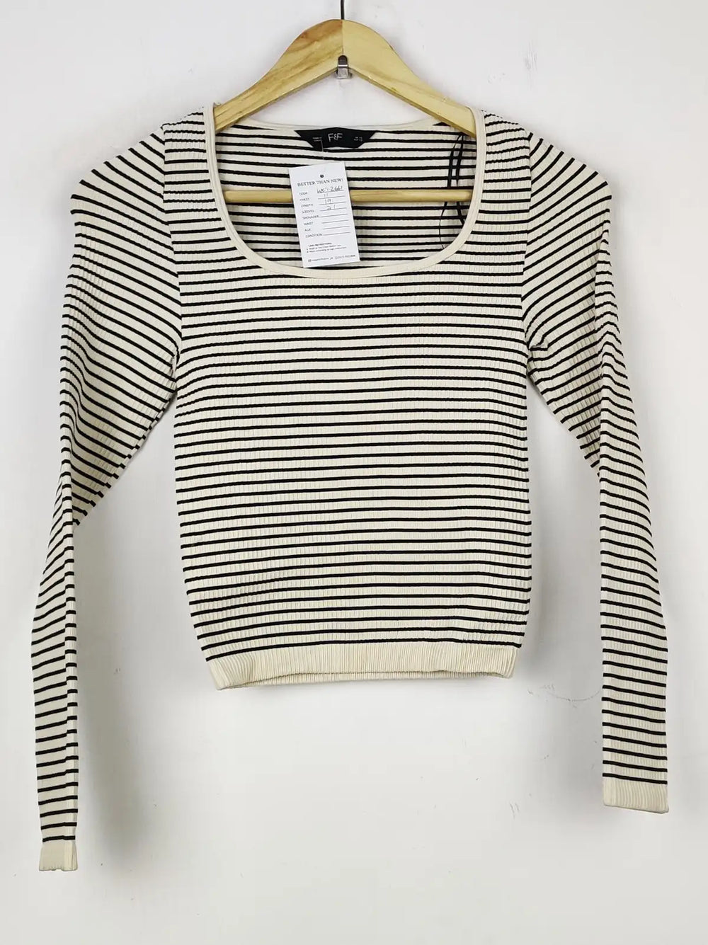 Buy online pre-used pre-loved 100% authentic & Original branded F&F (WCT-2661) available in Pakistan. Top international brands avilable.