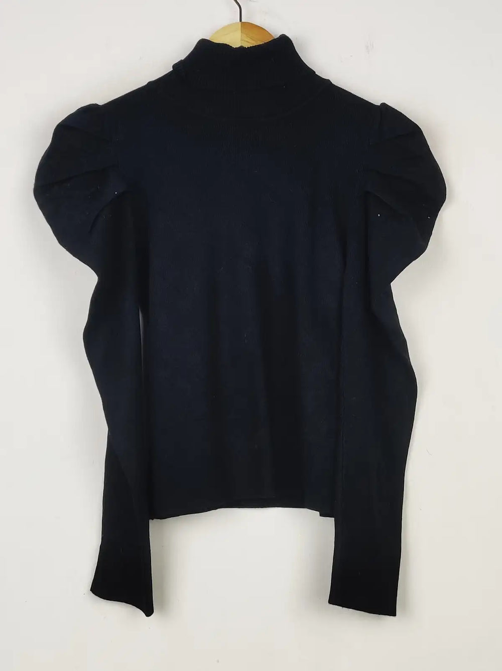 Buy online pre-used pre-loved 100% authentic & Original branded By Clara (WCT-2804) available in Pakistan. Top international brands avilable.