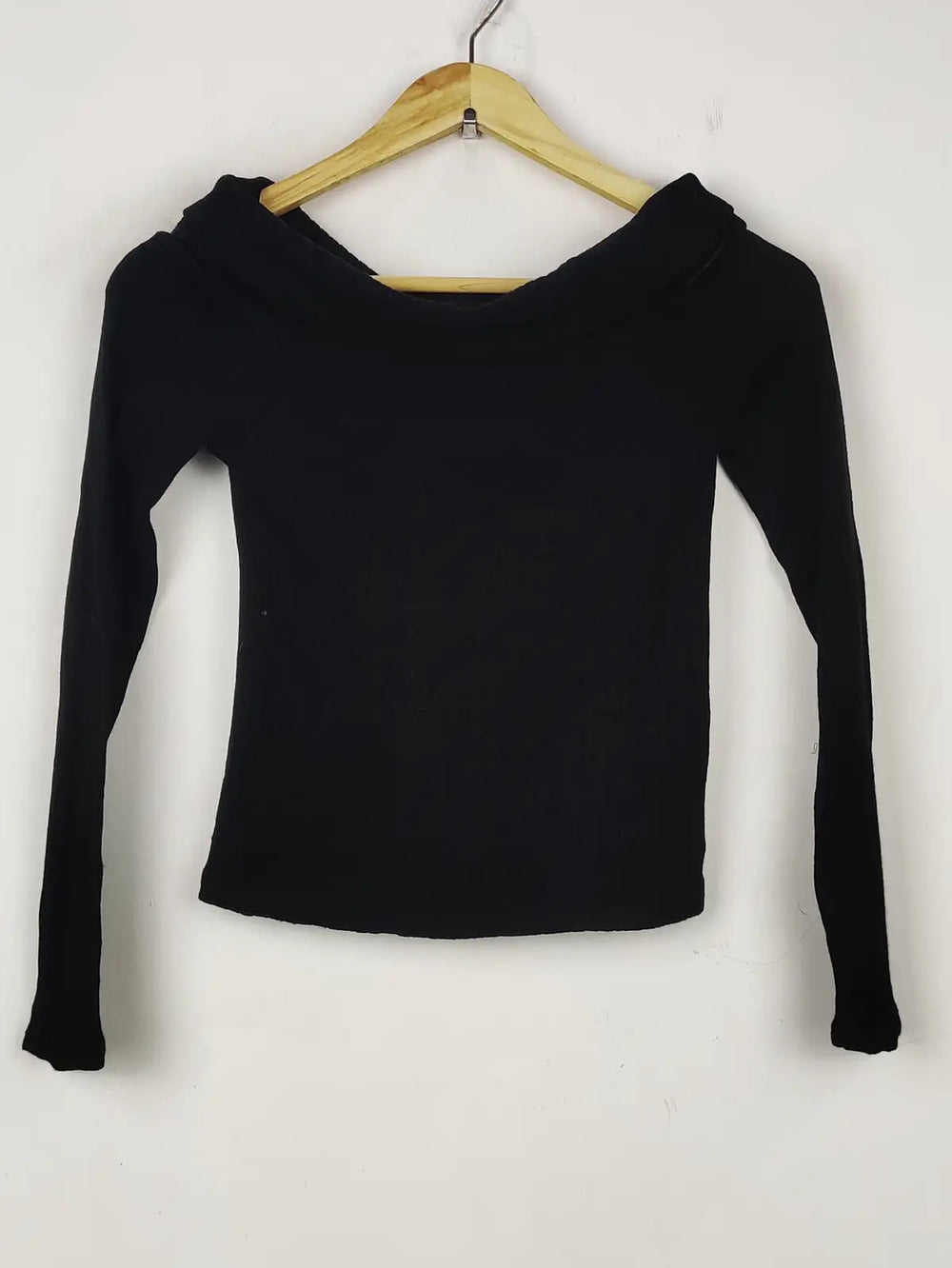 Buy online pre-used pre-loved 100% authentic & Original branded Stradivarius (WCT-2812) available in Pakistan. Top international brands avilable.