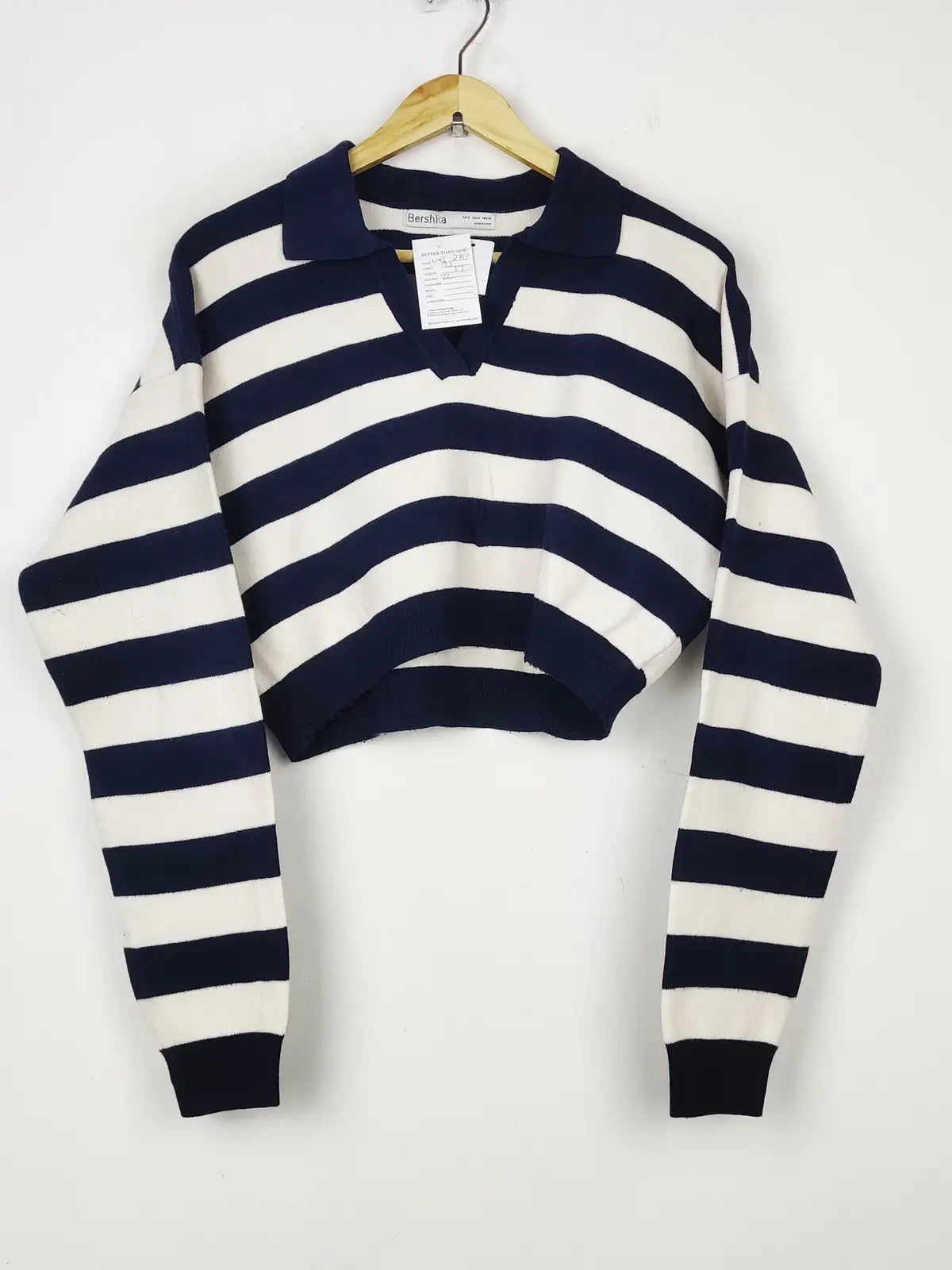 Buy online pre-used pre-loved 100% authentic & Original branded Bershka (WCT-2817) available in Pakistan. Top international brands avilable.