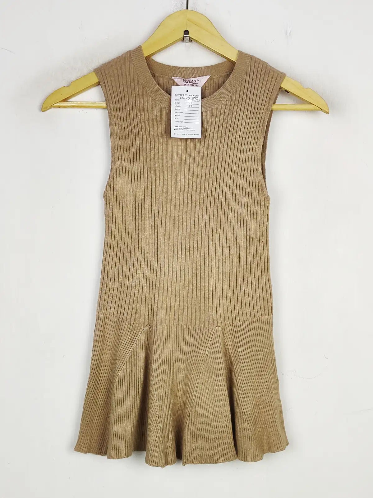 Buy online pre-used pre-loved 100% authentic & Original branded Petites (WCT-2881) available in Pakistan. Top international brands avilable.