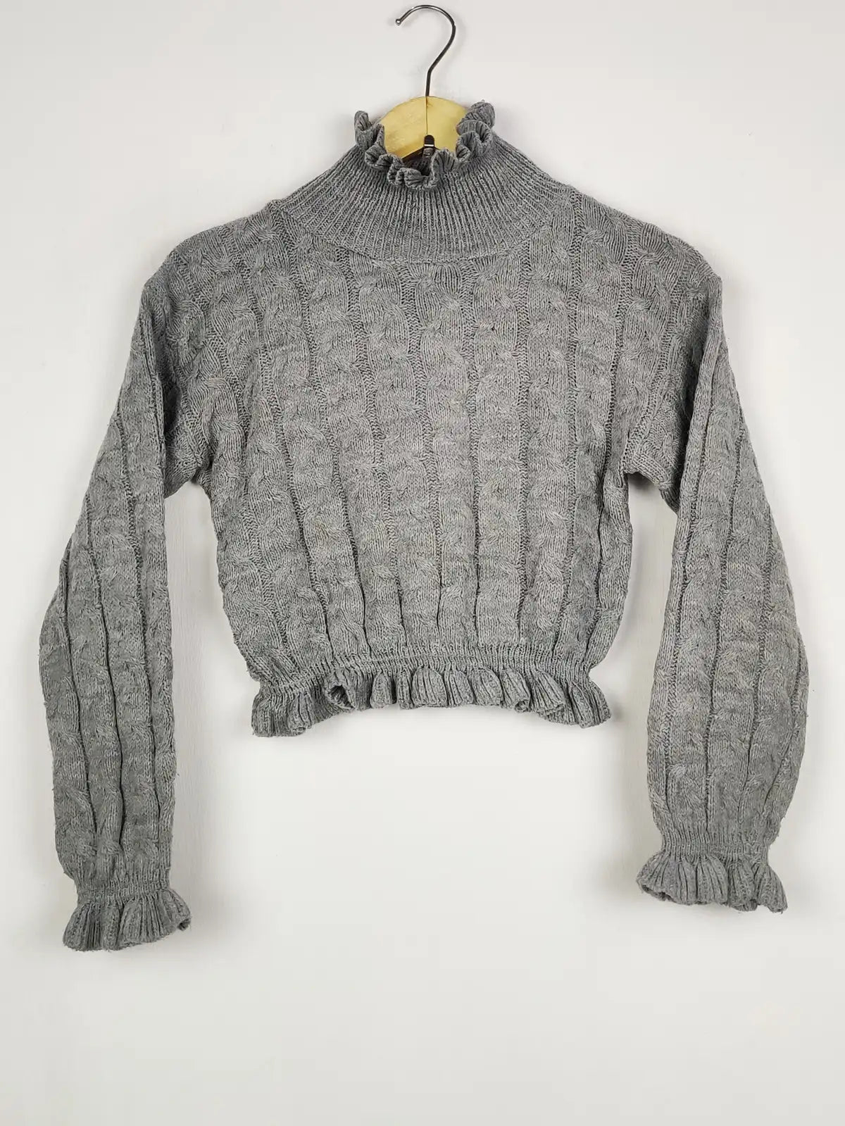 Buy online pre-used pre-loved 100% authentic & Original branded Unknown Brand (WCT-3027) available in Pakistan. Top international brands avilable.