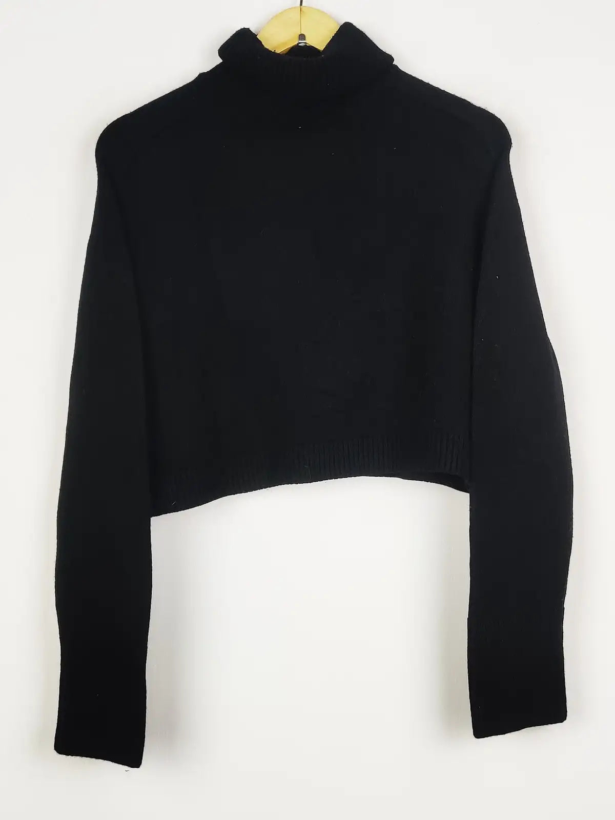 Buy online pre-used pre-loved 100% authentic & Original branded Zara (WCT-3062) available in Pakistan. Top international brands avilable.