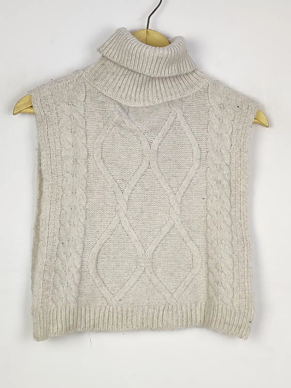 Buy online pre-used pre-loved 100% authentic & Original branded Primark (WCT-3083) available in Pakistan. Top international brands avilable.