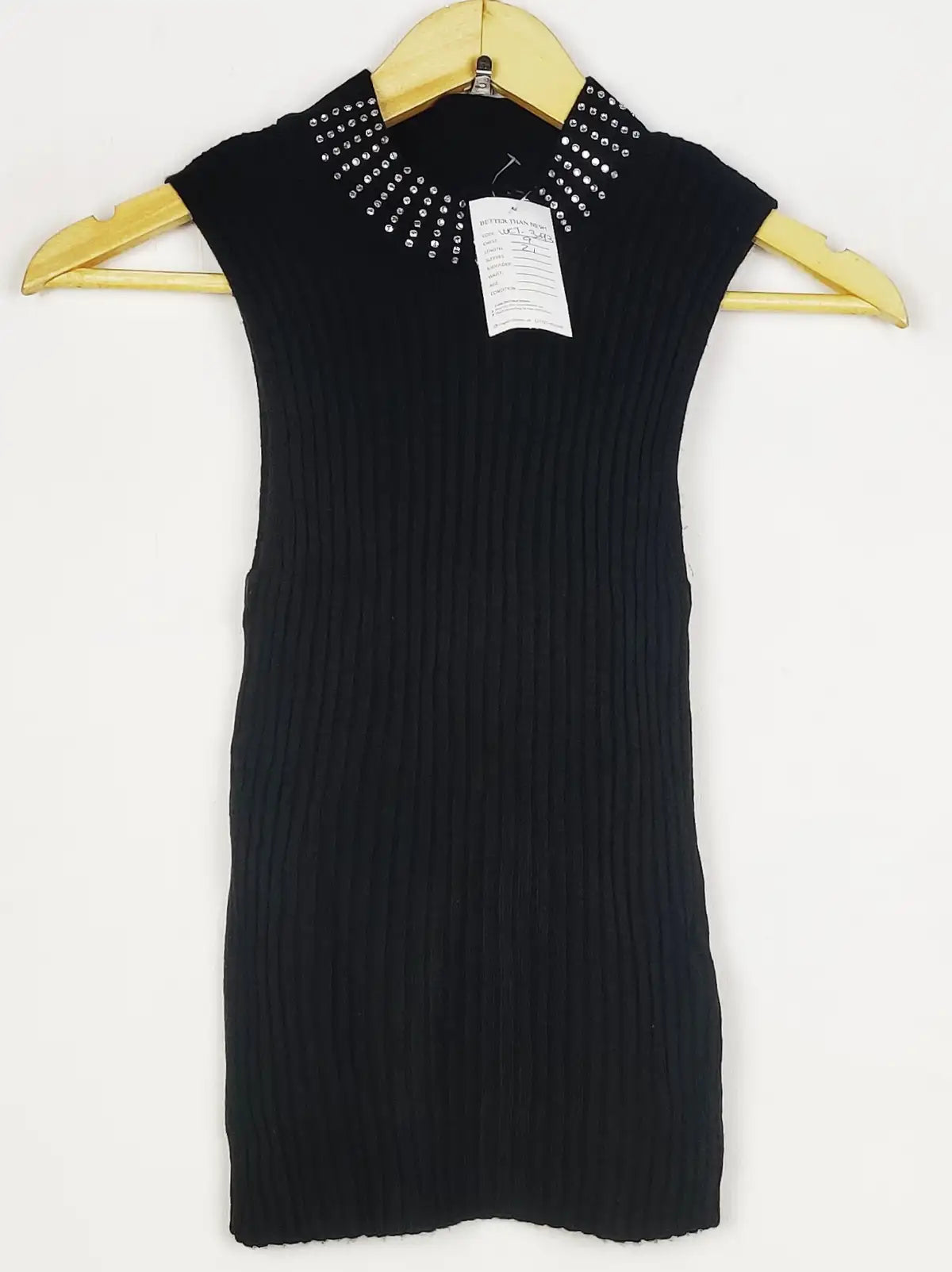 Buy online pre-used pre-loved 100% authentic & Original branded Primark (WCT-3093) available in Pakistan. Top international brands avilable.
