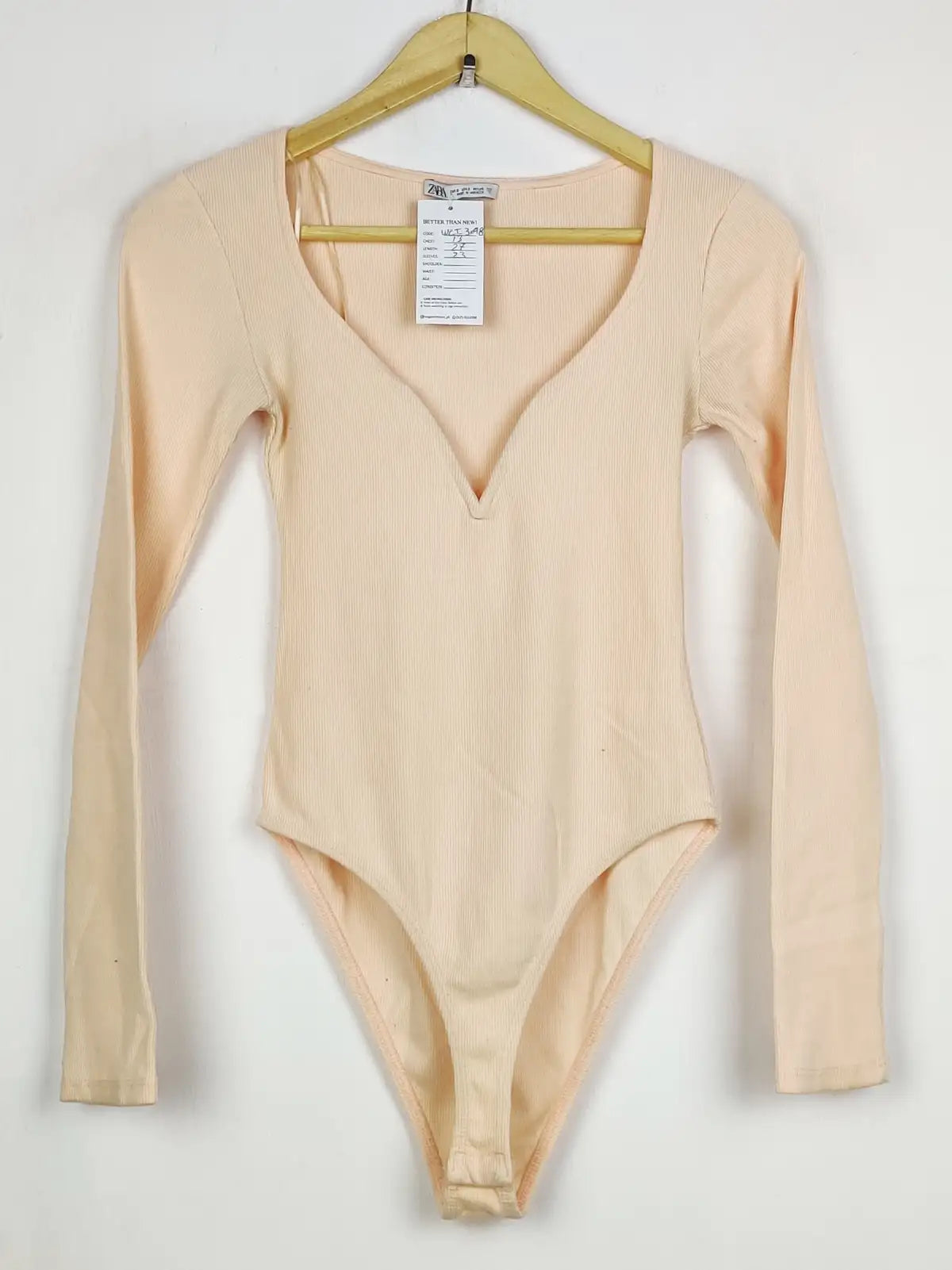 Buy online pre-used pre-loved 100% authentic & Original branded Zara (WCT-3098) available in Pakistan. Top international brands avilable.