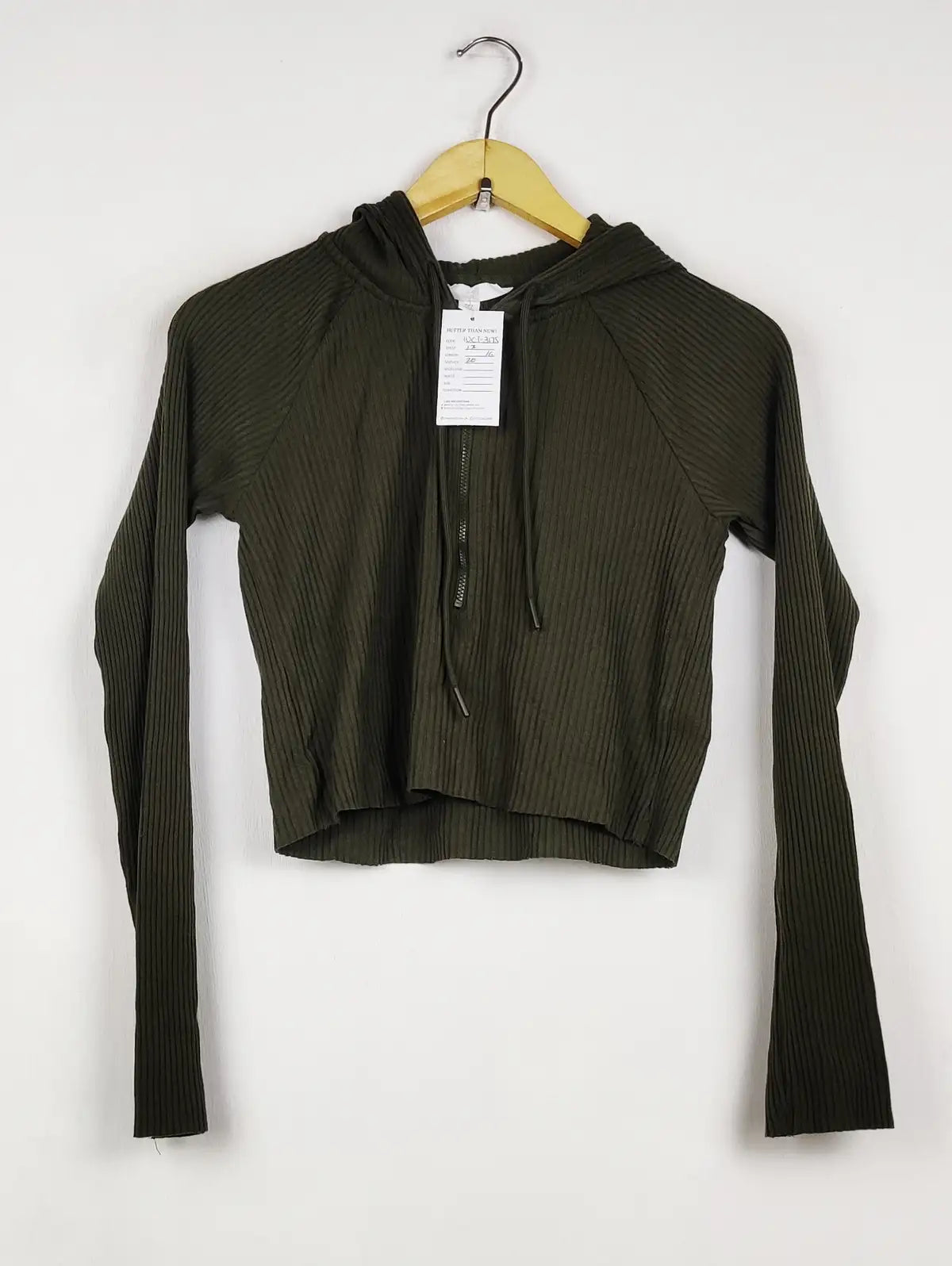 Buy online pre-used pre-loved 100% authentic & Original branded H&M (WCT-3175) available in Pakistan. Top international brands avilable.