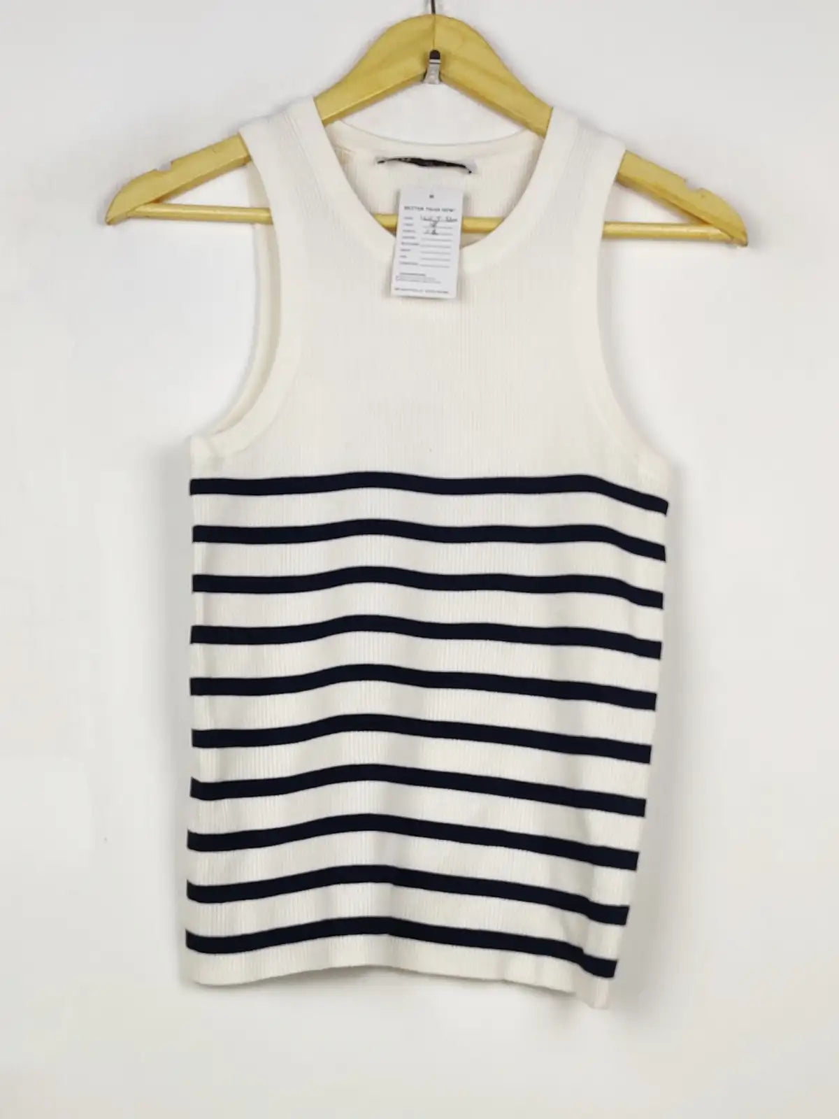 Buy online pre-used pre-loved 100% authentic & Original branded Zara (WCT-3201) available in Pakistan. Top international brands avilable.