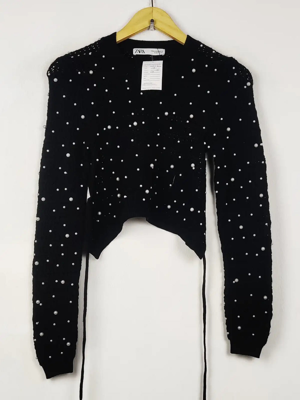 Buy online pre-used pre-loved 100% authentic & Original branded Zara (WCT-3240) available in Pakistan. Top international brands avilable.