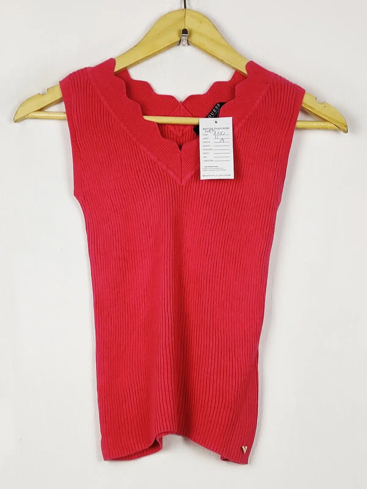 Buy online pre-used pre-loved 100% authentic & Original branded Guess (WCT-3251) available in Pakistan. Top international brands avilable.