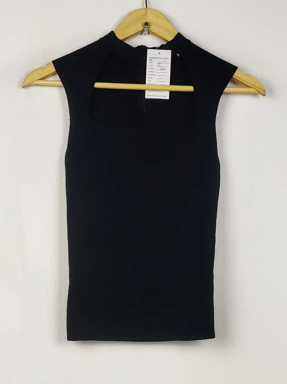 Buy online pre-used pre-loved 100% authentic & Original branded Zara (WCT-3253) available in Pakistan. Top international brands avilable.