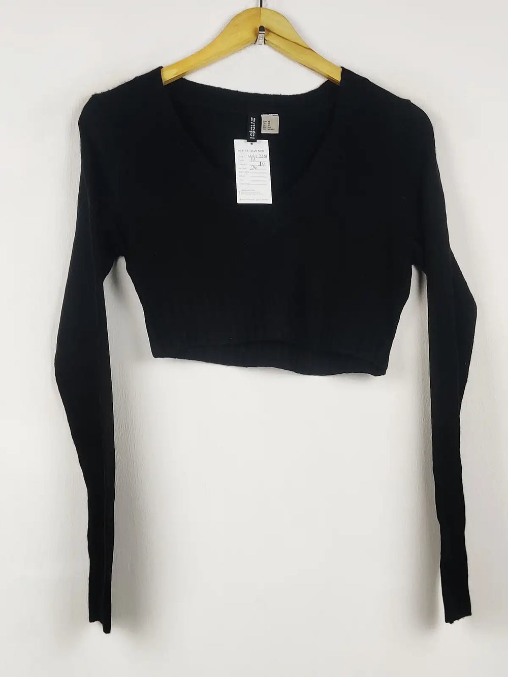 Buy online pre-used pre-loved 100% authentic & Original branded H&M (WCT-3339) available in Pakistan. Top international brands avilable.
