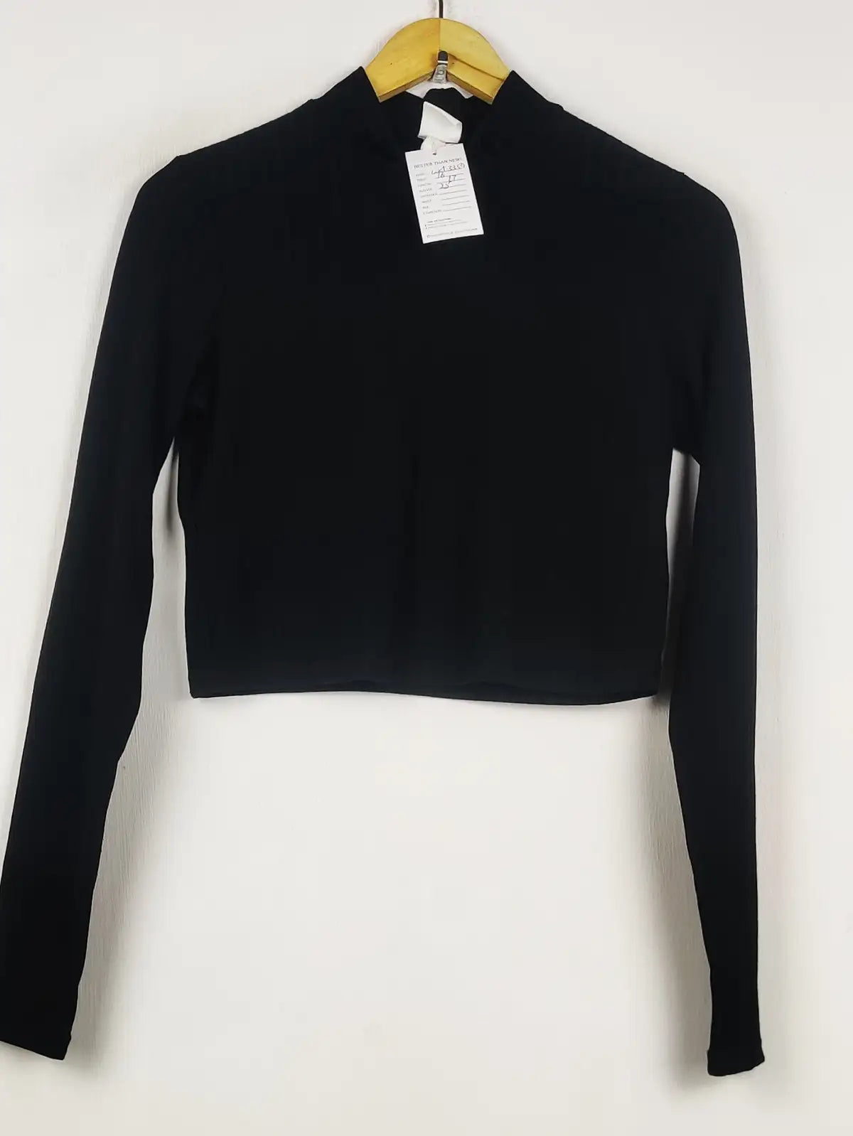 Buy online pre-used pre-loved 100% authentic & Original branded H&M (WCT-3359) available in Pakistan. Top international brands avilable.