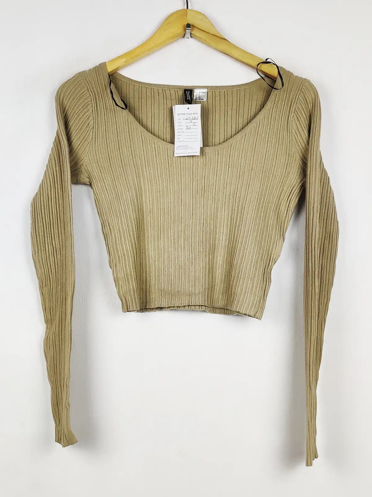Buy online pre-used pre-loved 100% authentic & Original branded H&M (WCT-3365) available in Pakistan. Top international brands avilable.