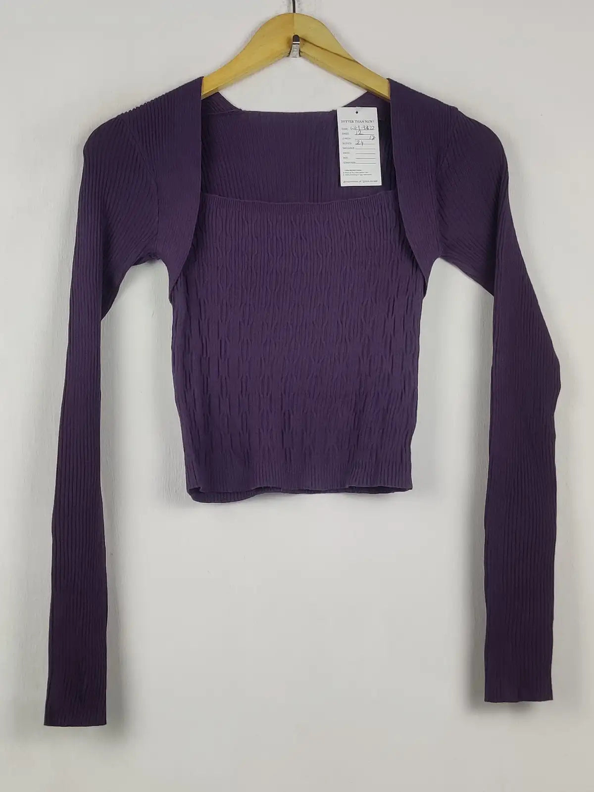 Buy online pre-used pre-loved 100% authentic & Original branded Unknown Brand (WCT-3372) available in Pakistan. Top international brands avilable.