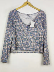 Buy online pre-used pre-loved 100% authentic & Original branded Primark (WCT-3385) available in Pakistan. Top international brands avilable.
