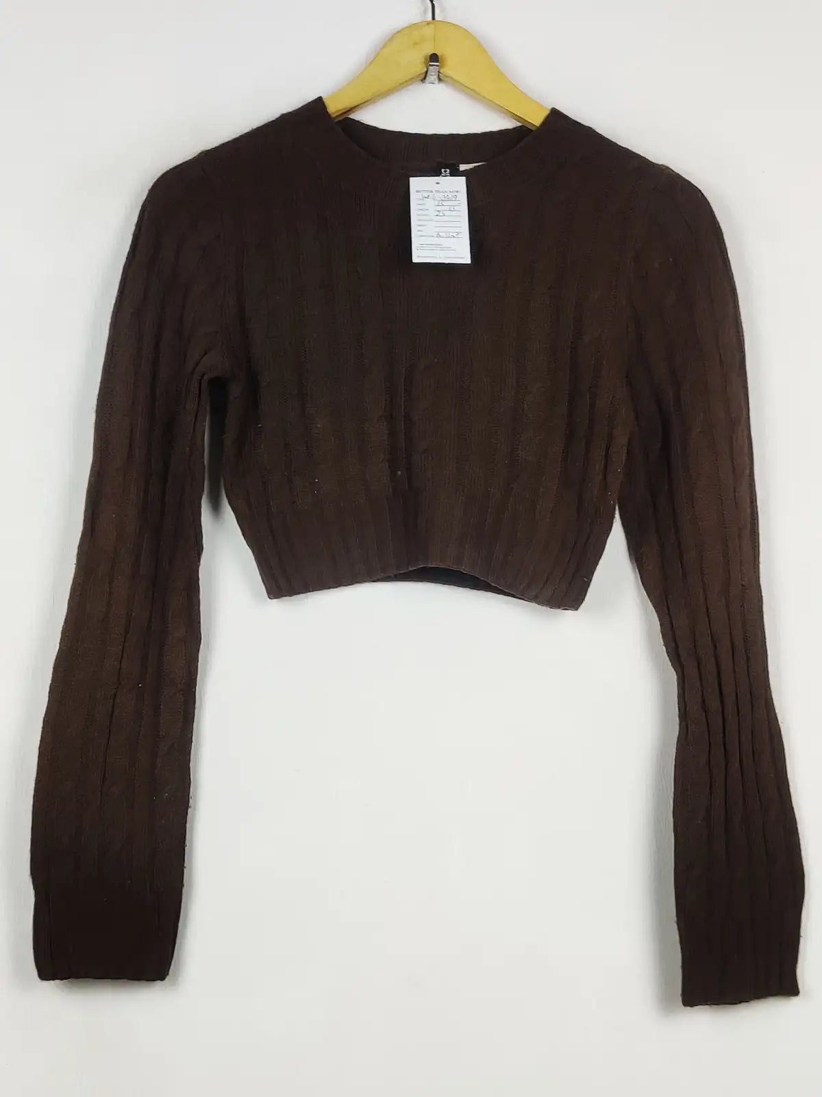 Buy online pre-used pre-loved 100% authentic & Original branded H&M (WCT-3419) available in Pakistan. Top international brands avilable.