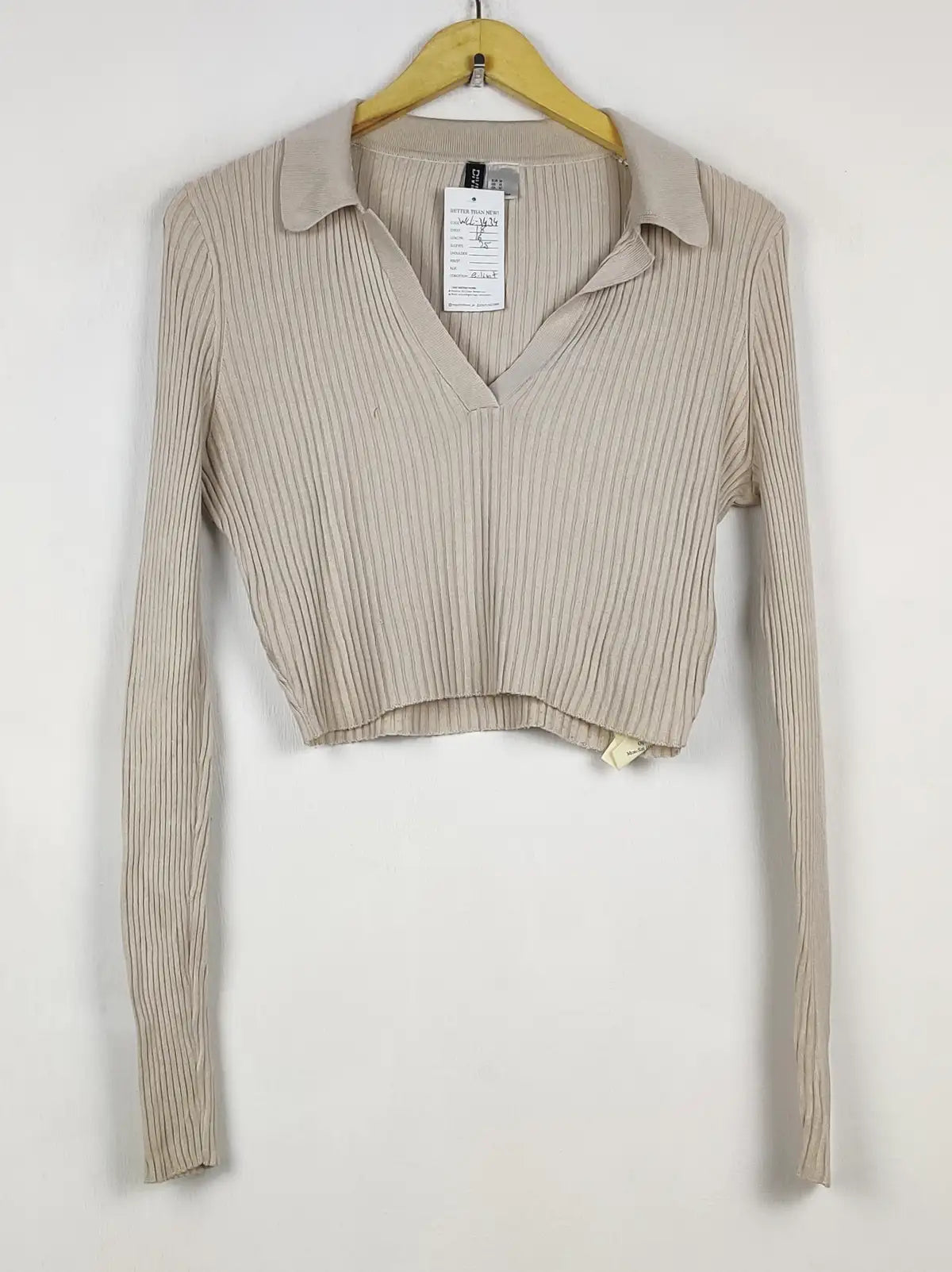 Buy online pre-used pre-loved 100% authentic & Original branded H&M (WCT-3434) available in Pakistan. Top international brands avilable.