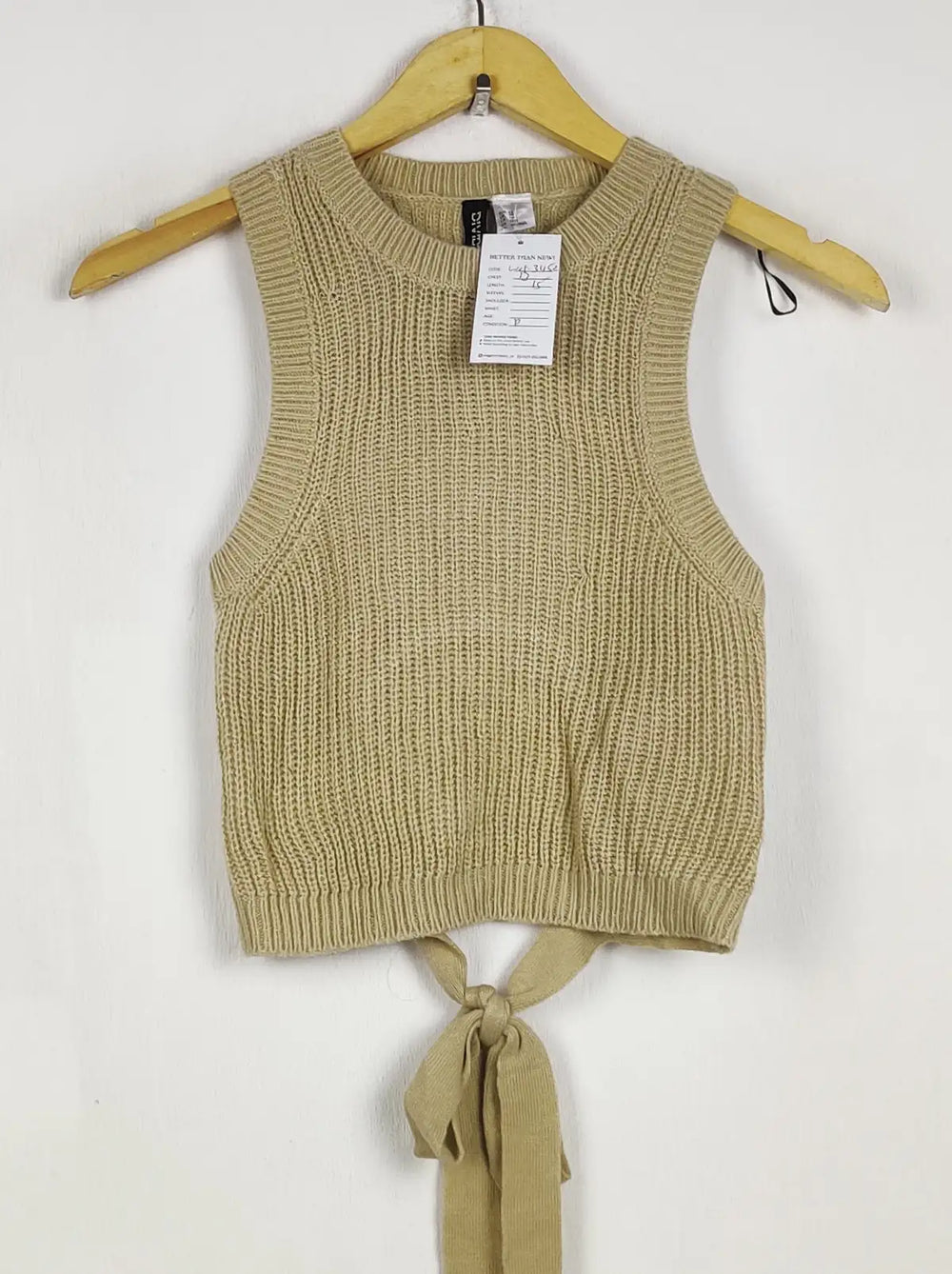 Buy online pre-used pre-loved 100% authentic & Original branded H&M (WCT-3452) available in Pakistan. Top international brands avilable.