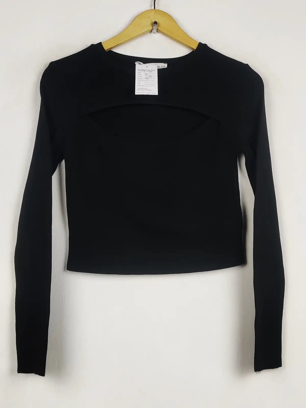 Buy online pre-used pre-loved 100% authentic & Original branded Zara (WCT-3482) available in Pakistan. Top international brands avilable.