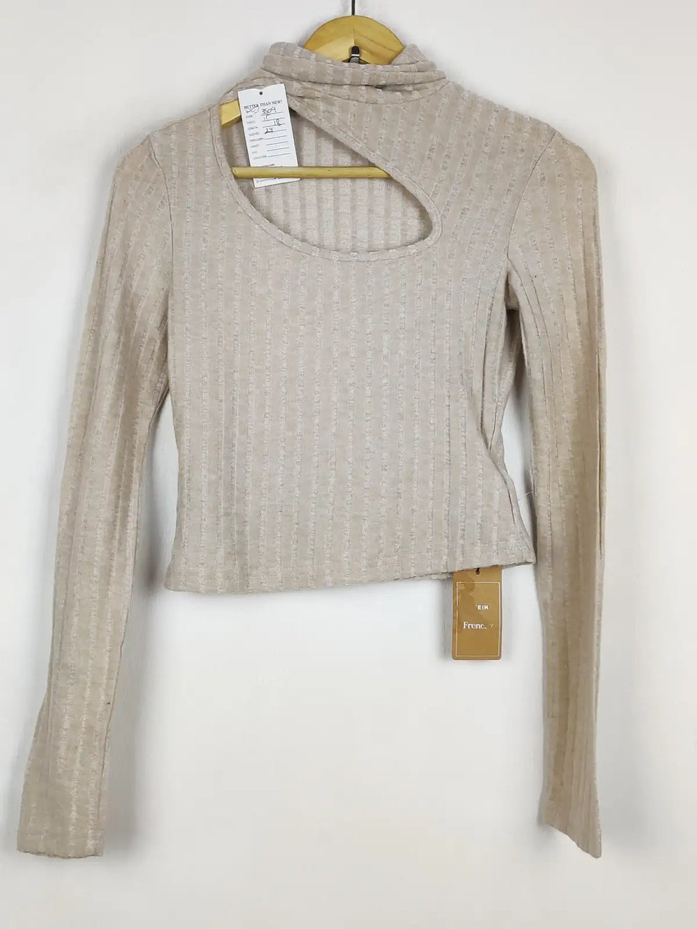 Buy online pre-used pre-loved 100% authentic & Original branded Shein (WCT-3509) available in Pakistan. Top international brands avilable.