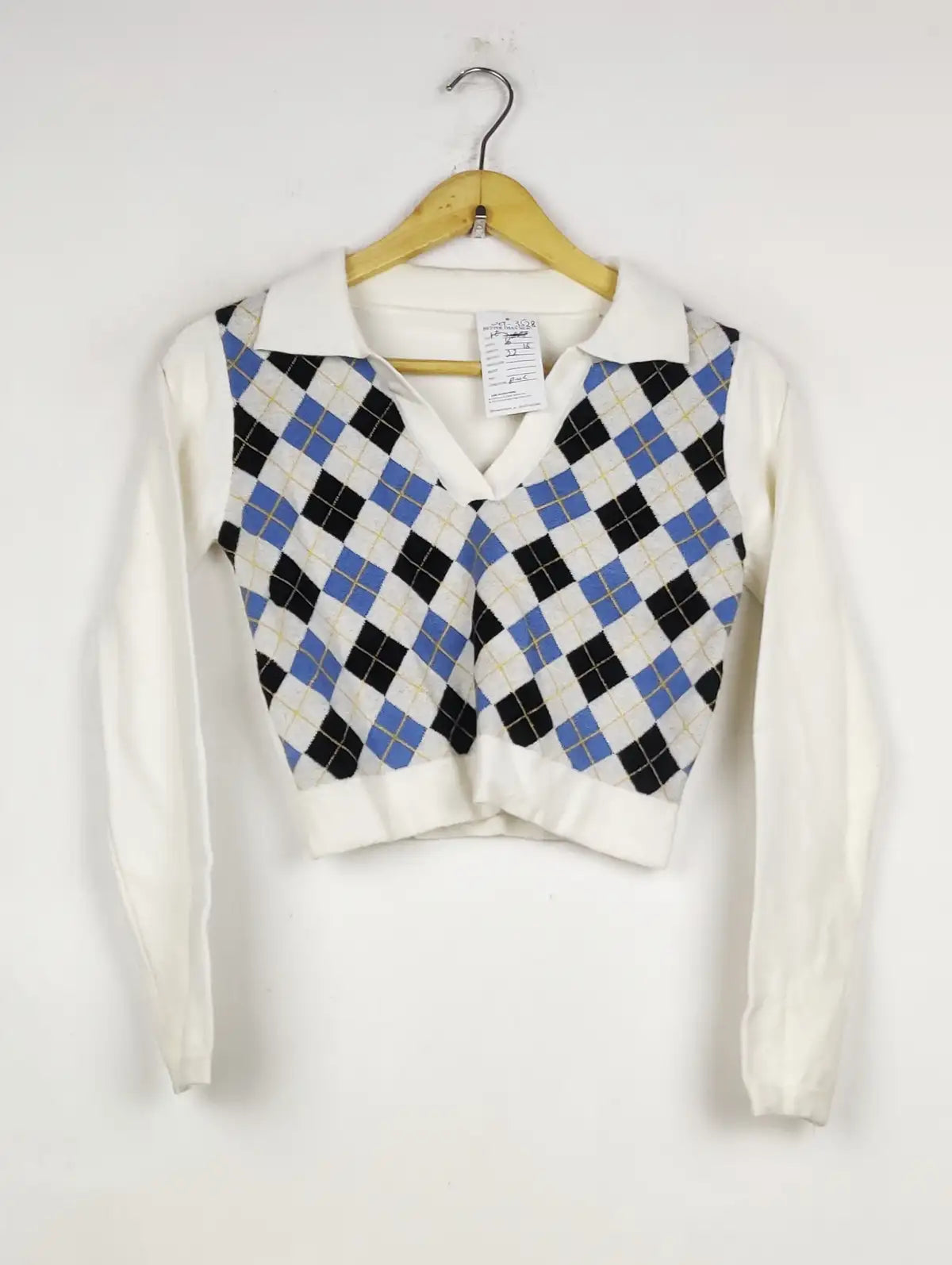 Buy online pre-used pre-loved 100% authentic & Original branded Unknown Brand (WCT-3528) available in Pakistan. Top international brands avilable.