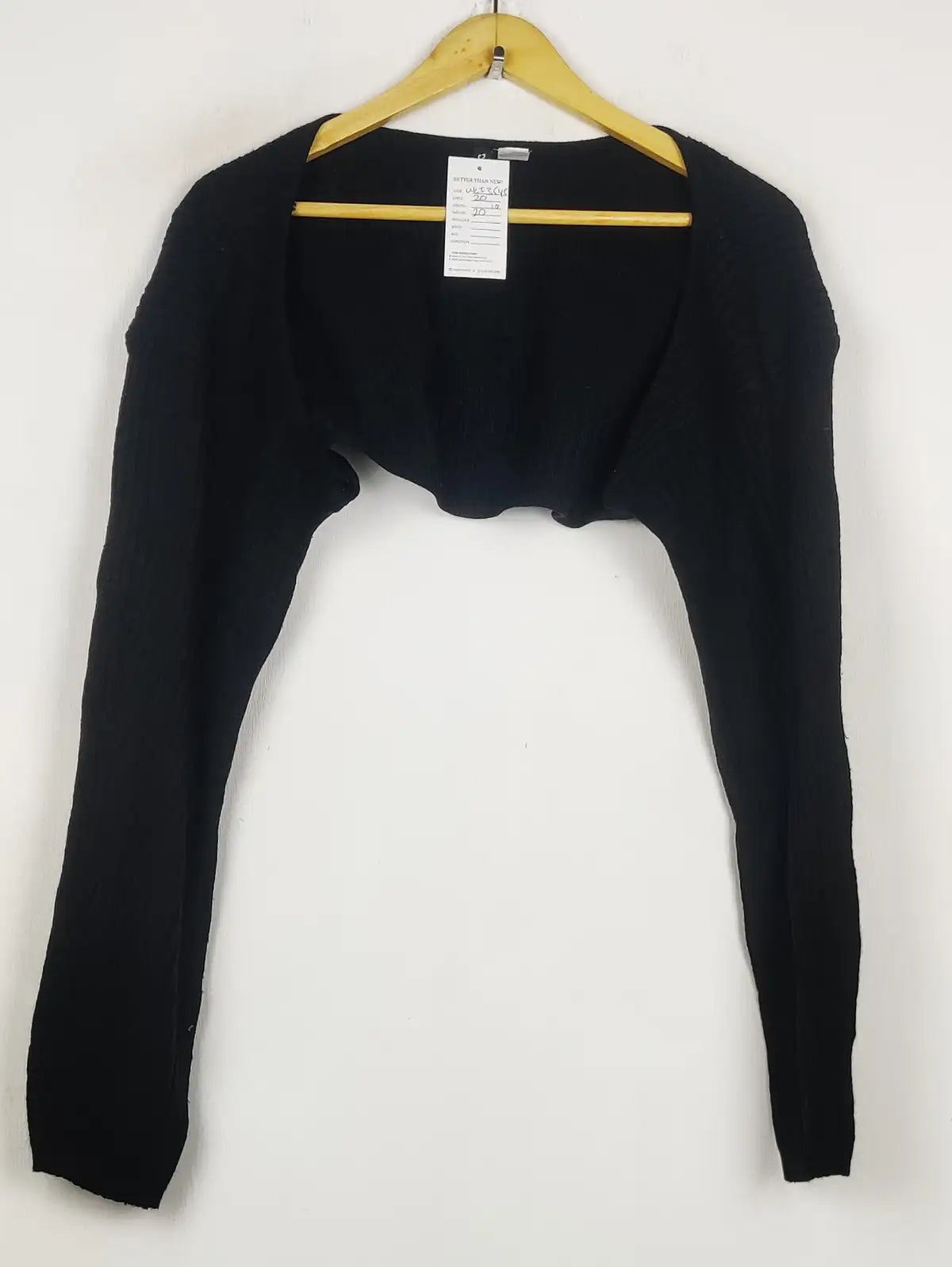 Buy online pre-used pre-loved 100% authentic & Original branded H&M (WCT-3545) available in Pakistan. Top international brands avilable.