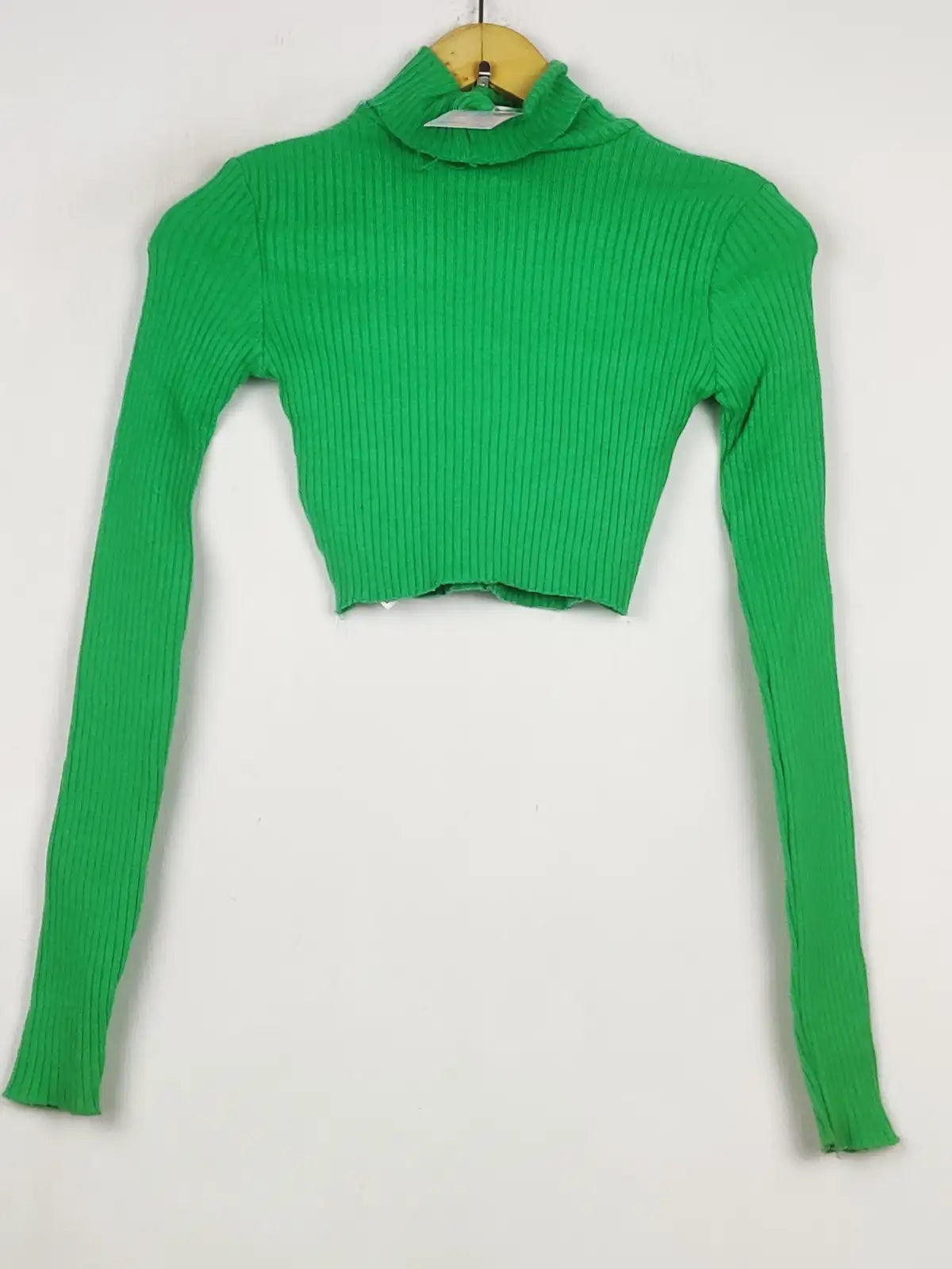 Buy online pre-used pre-loved 100% authentic & Original branded Bershka (WCT-3550) available in Pakistan. Top international brands avilable.