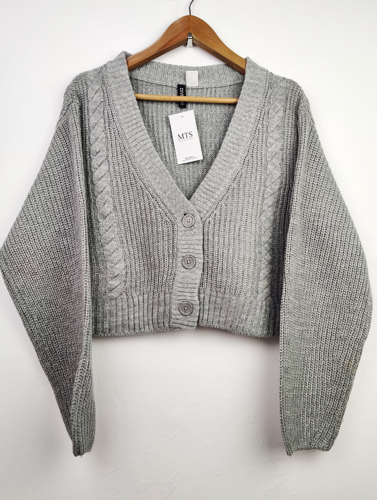 Buy online pre-used pre-loved 100% authentic & Original branded H&M (WCT-355) available in Pakistan. Top international brands avilable.