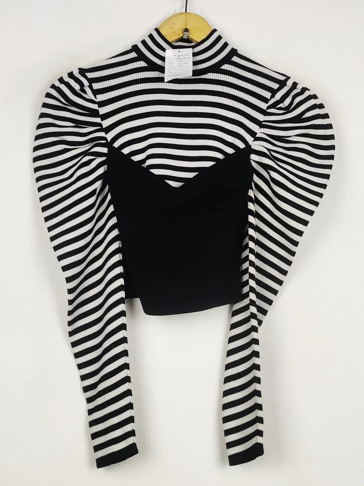 Buy online pre-used pre-loved 100% authentic & Original branded Zara (WCT-3561) available in Pakistan. Top international brands avilable.