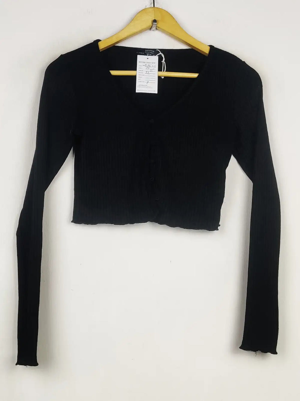 Buy online pre-used pre-loved 100% authentic & Original branded Bershka (WCT-3566) available in Pakistan. Top international brands avilable.