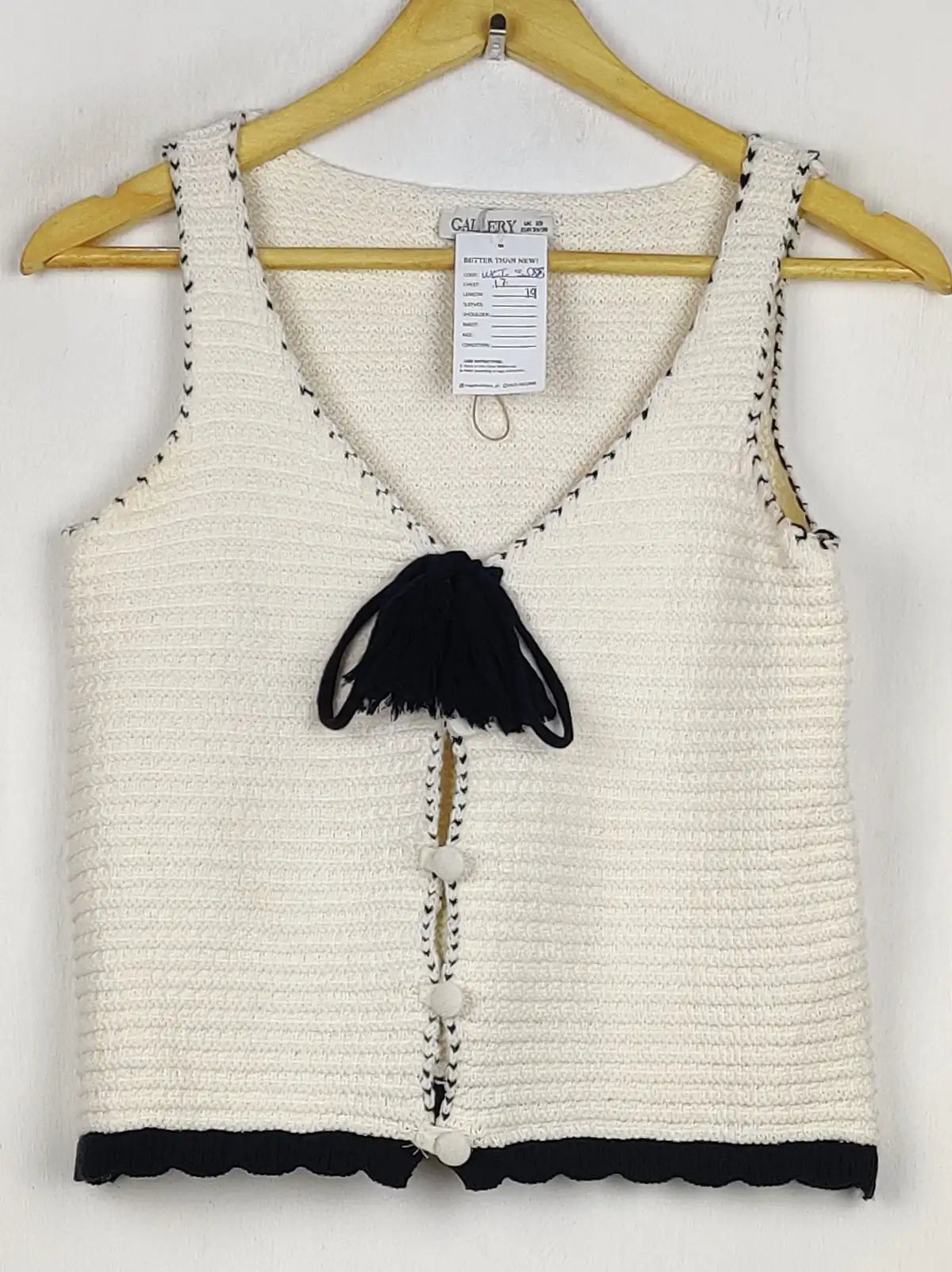 Buy online pre-used pre-loved 100% authentic & Original branded Galler (WCT-3588) available in Pakistan. Top international brands avilable.