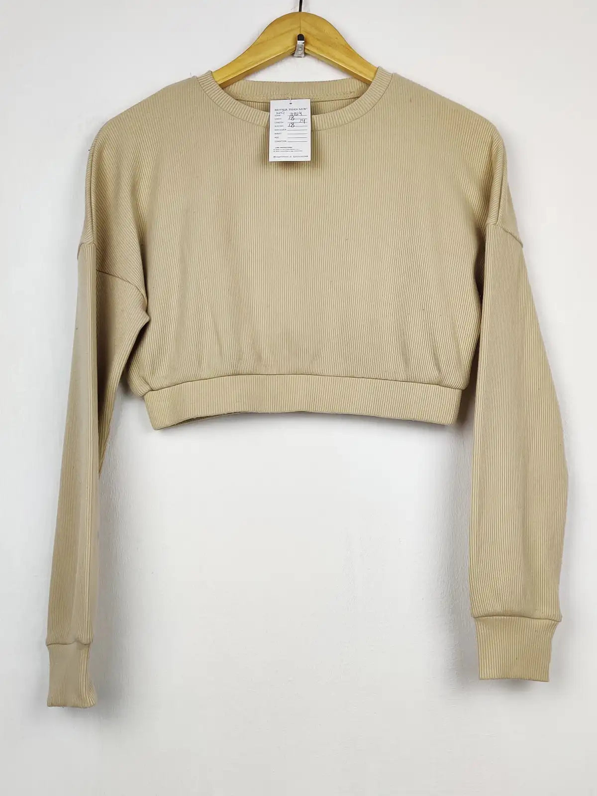 Buy online pre-used pre-loved 100% authentic & Original branded Unknown Brand (WCT-3814) available in Pakistan. Top international brands avilable.