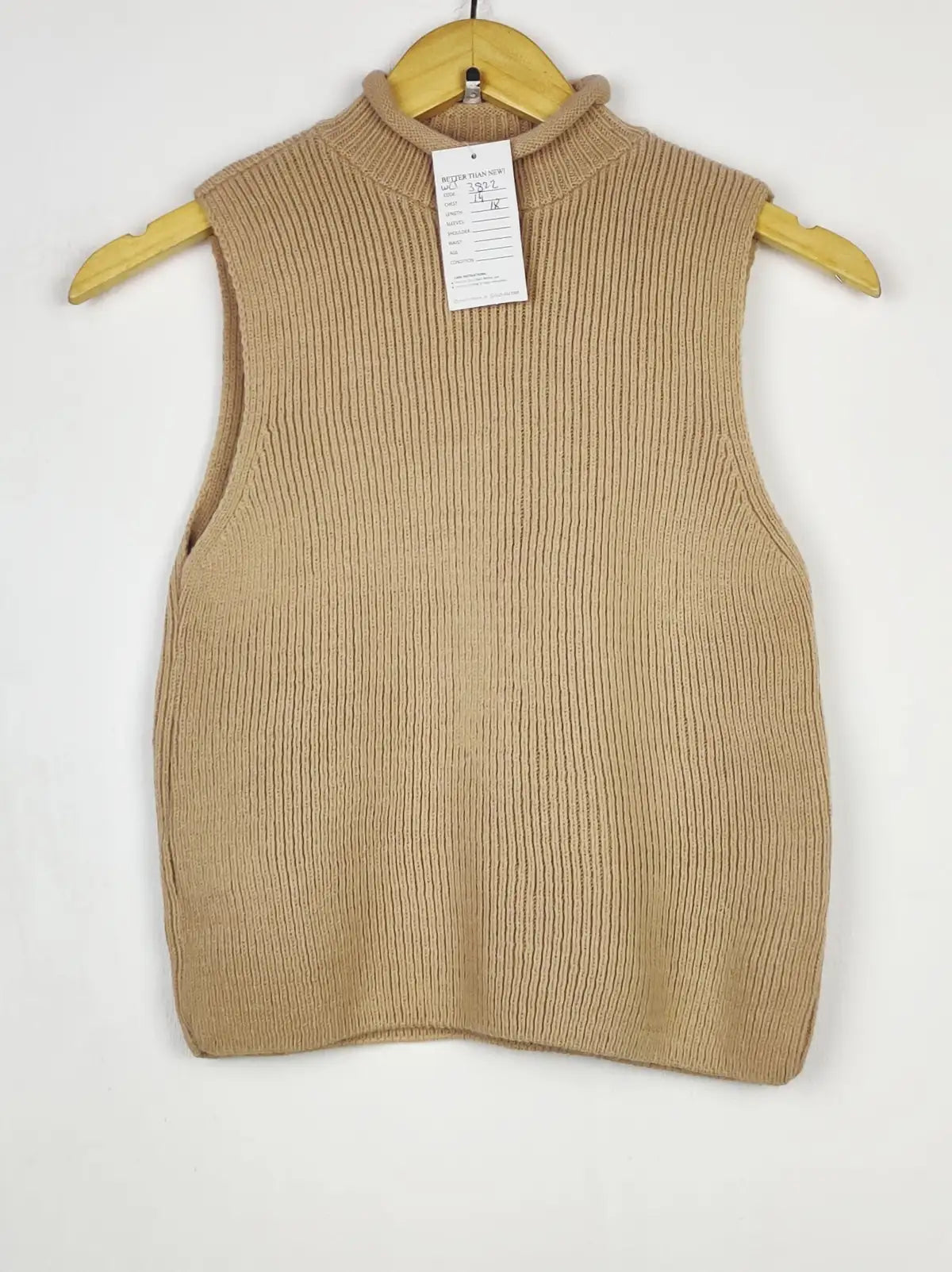 Buy online pre-used pre-loved 100% authentic & Original branded Missguided (WCT-3822) available in Pakistan. Top international brands avilable.