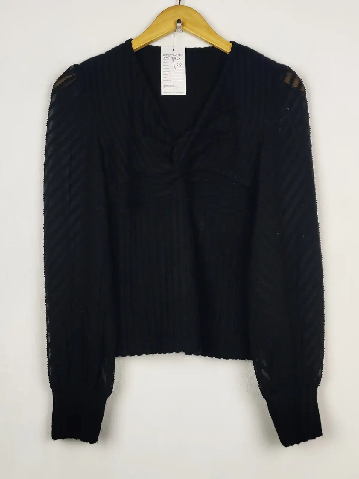 Buy online pre-used pre-loved 100% authentic & Original branded Unknown Brand (WCT-3828) available in Pakistan. Top international brands avilable.