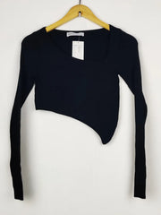 Buy online pre-used pre-loved 100% authentic & Original branded Bershka (WCT-3843) available in Pakistan. Top international brands avilable.