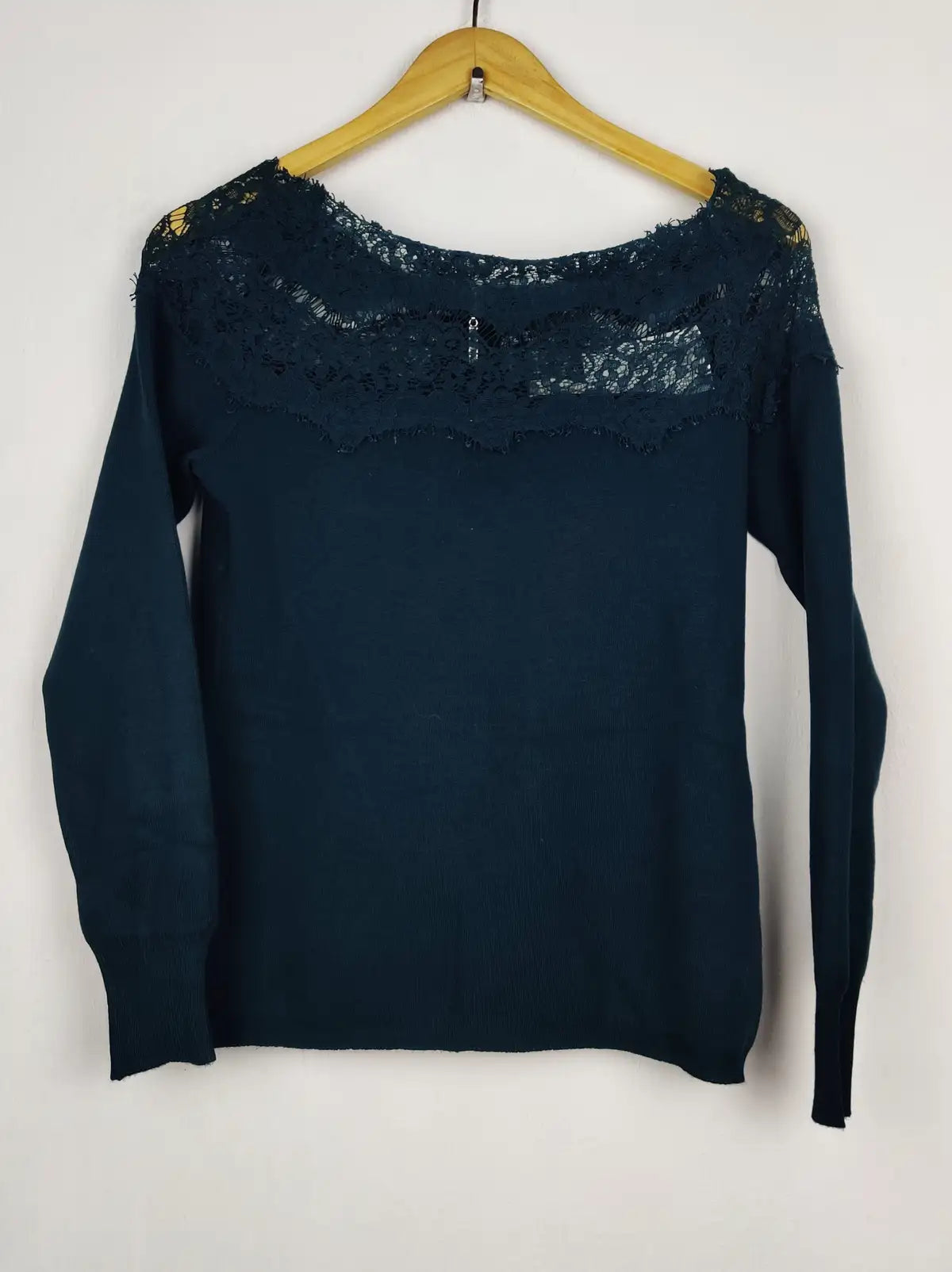 Buy online pre-used pre-loved 100% authentic & Original branded Apricot (WCT-3864) available in Pakistan. Top international brands avilable.