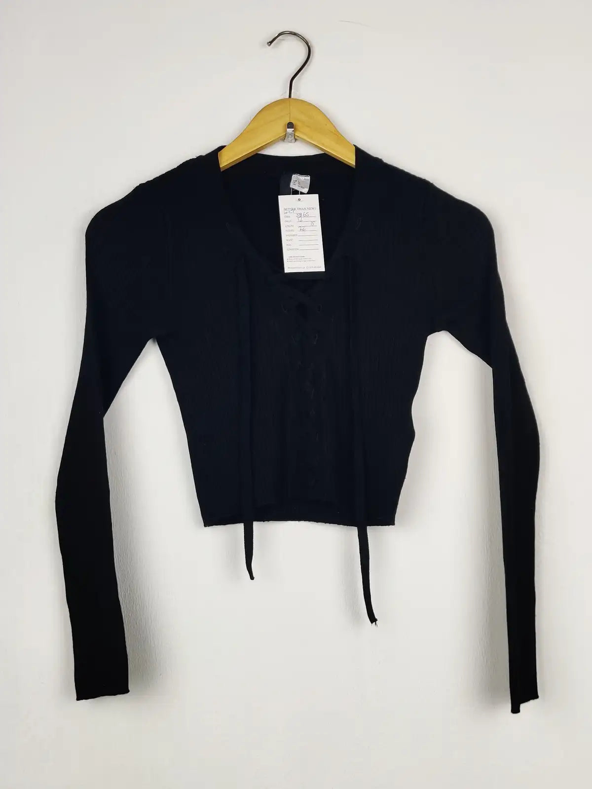 Buy online pre-used pre-loved 100% authentic & Original branded H&M (WCT-3865) available in Pakistan. Top international brands avilable.