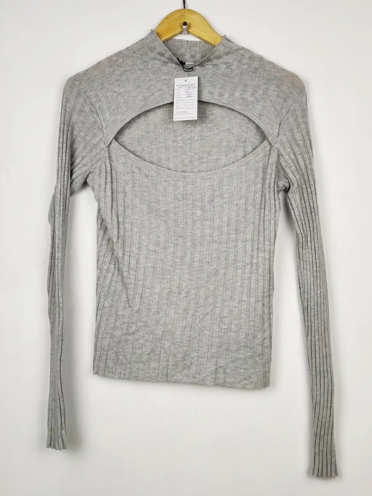 Buy online pre-used pre-loved 100% authentic & Original branded H&M (WCT-3896) available in Pakistan. Top international brands avilable.