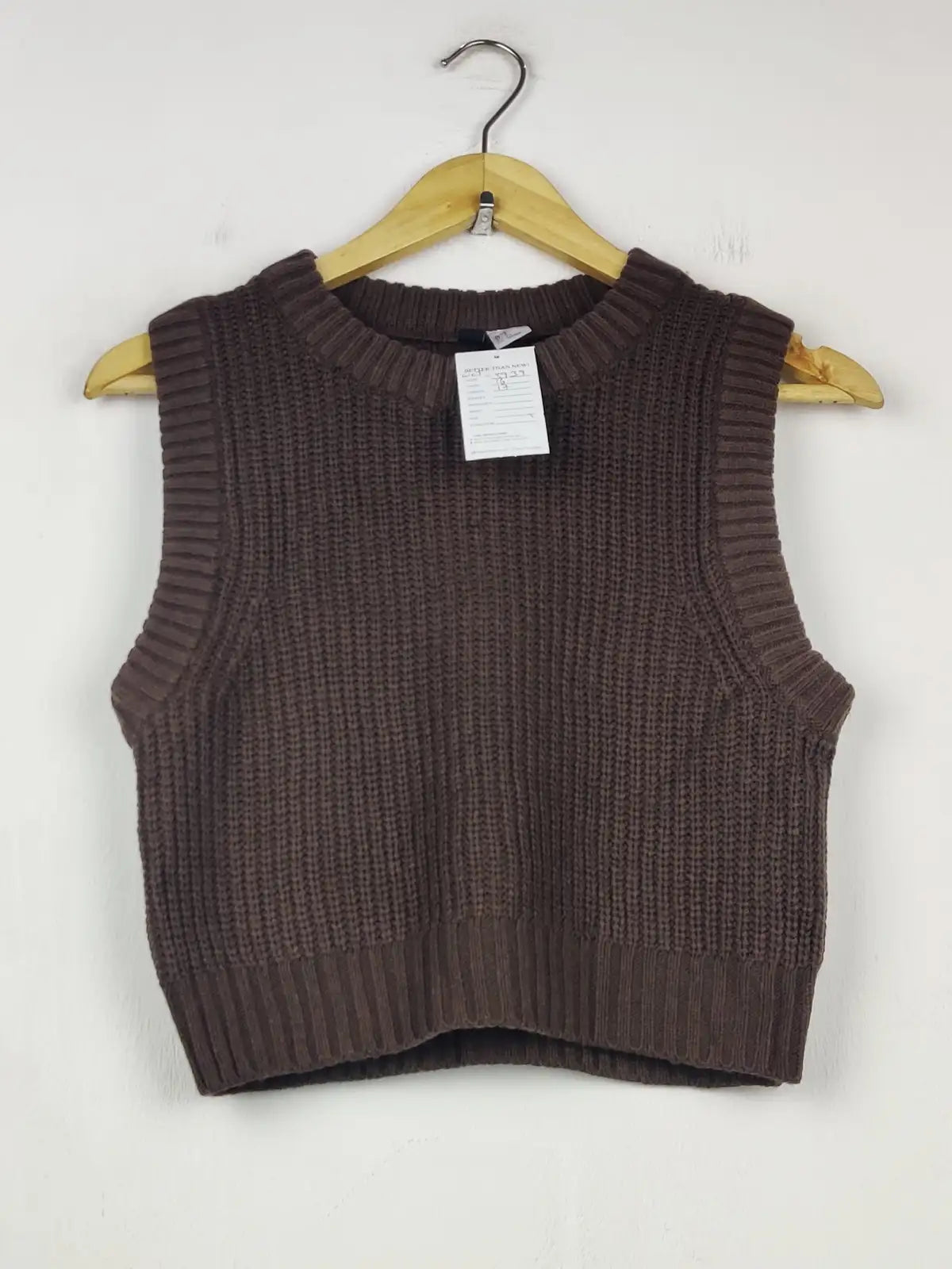 Buy online pre-used pre-loved 100% authentic & Original branded H&M (WCT-3939) available in Pakistan. Top international brands avilable.