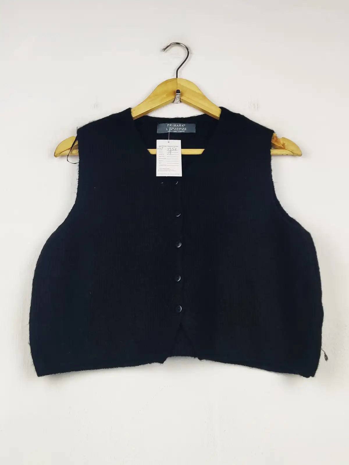 Buy online pre-used pre-loved 100% authentic & Original branded Primark (WCT-3952) available in Pakistan. Top international brands avilable.