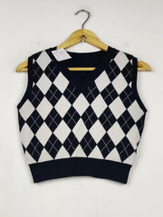 Buy online pre-used pre-loved 100% authentic & Original branded Shein (WCT-3964) available in Pakistan. Top international brands avilable.