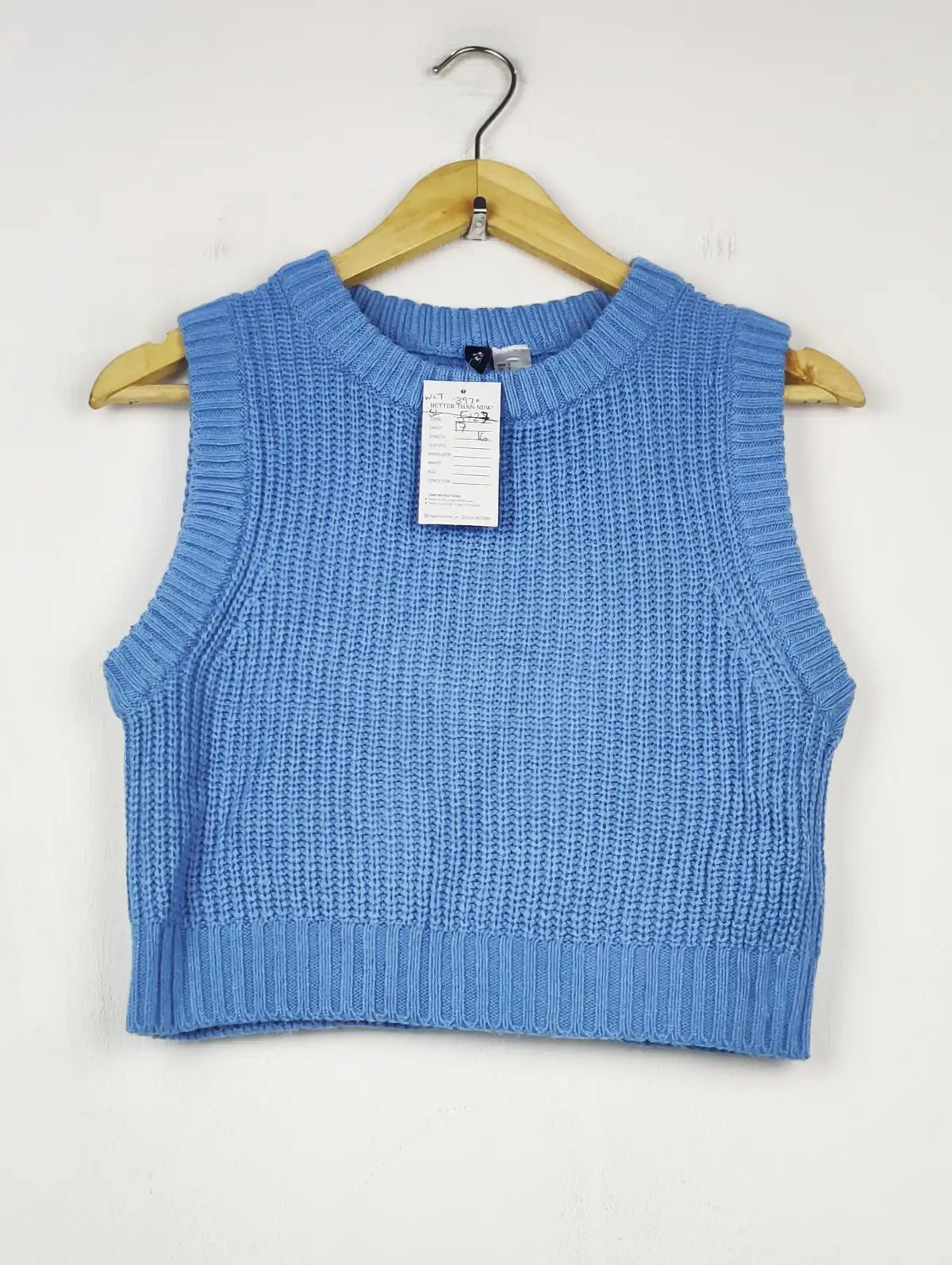 Buy online pre-used pre-loved 100% authentic & Original branded H&M (WCT-3970) available in Pakistan. Top international brands avilable.