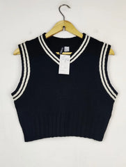 Buy online pre-used pre-loved 100% authentic & Original branded H&M (WCT-3996) available in Pakistan. Top international brands avilable.