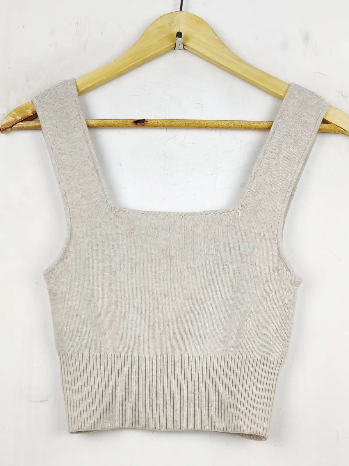 Buy online pre-used pre-loved 100% authentic & Original branded H&M (WCT-605) available in Pakistan. Top international brands avilable.